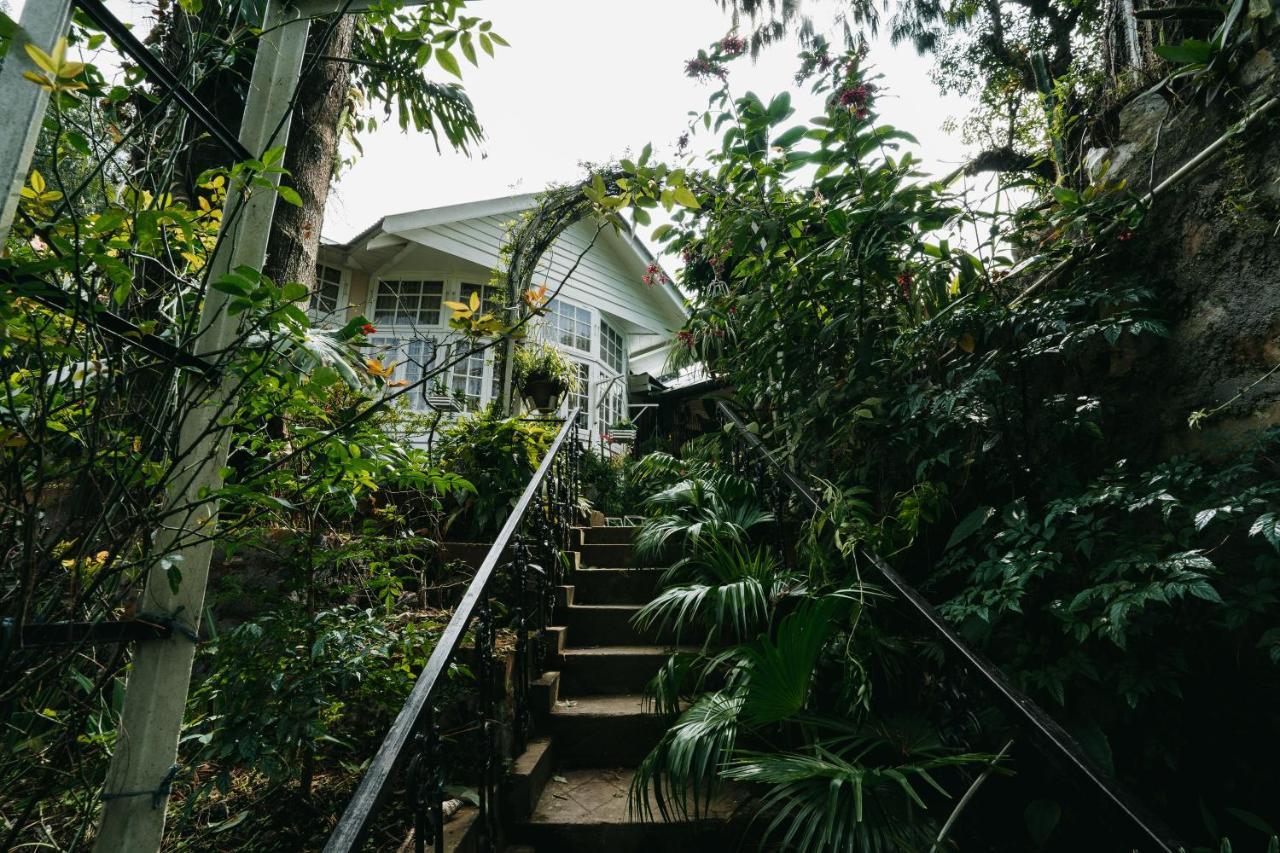 Rock Cliff Home Stay Shillong Exterior foto